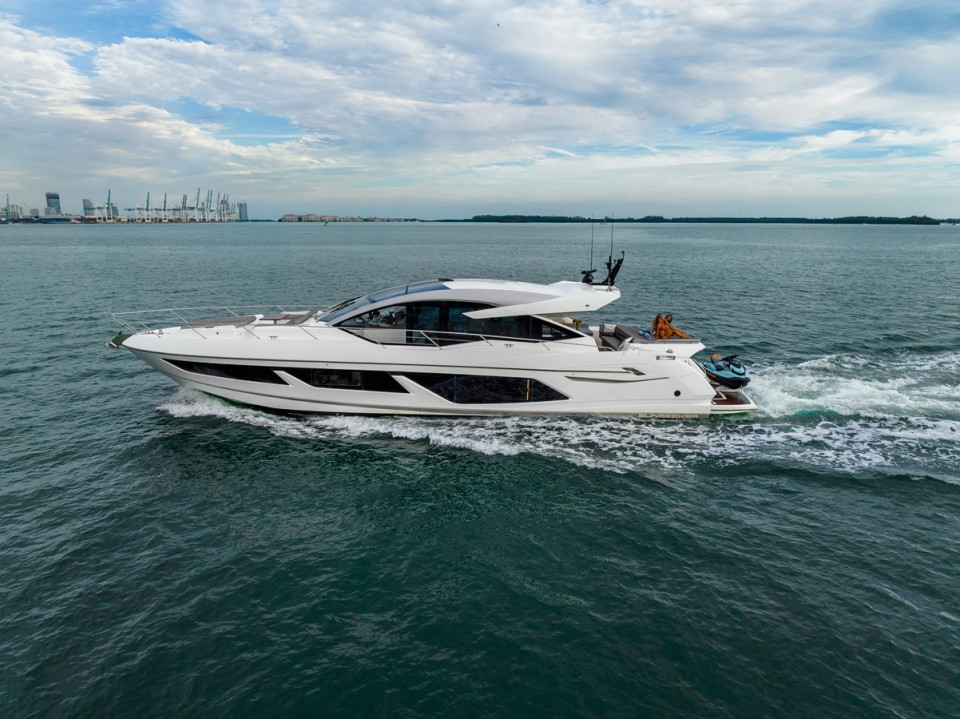 M/Y 2022 SUNSEEKER PREDATOR 74 Yacht #13