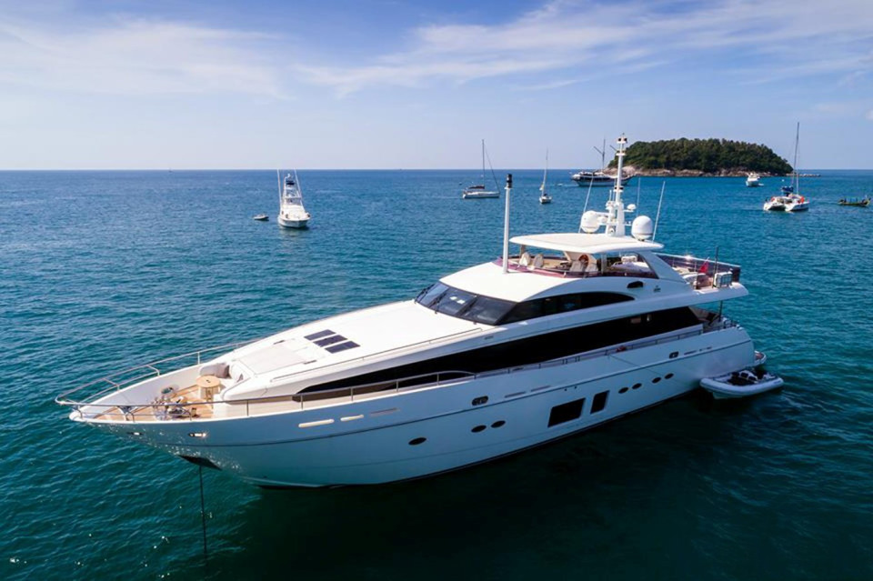 M/Y PRINCESS 32M Yacht #2