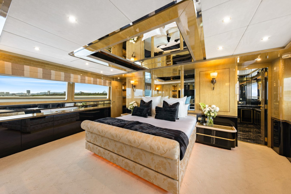 M/Y MISTRESS  Yacht #10
