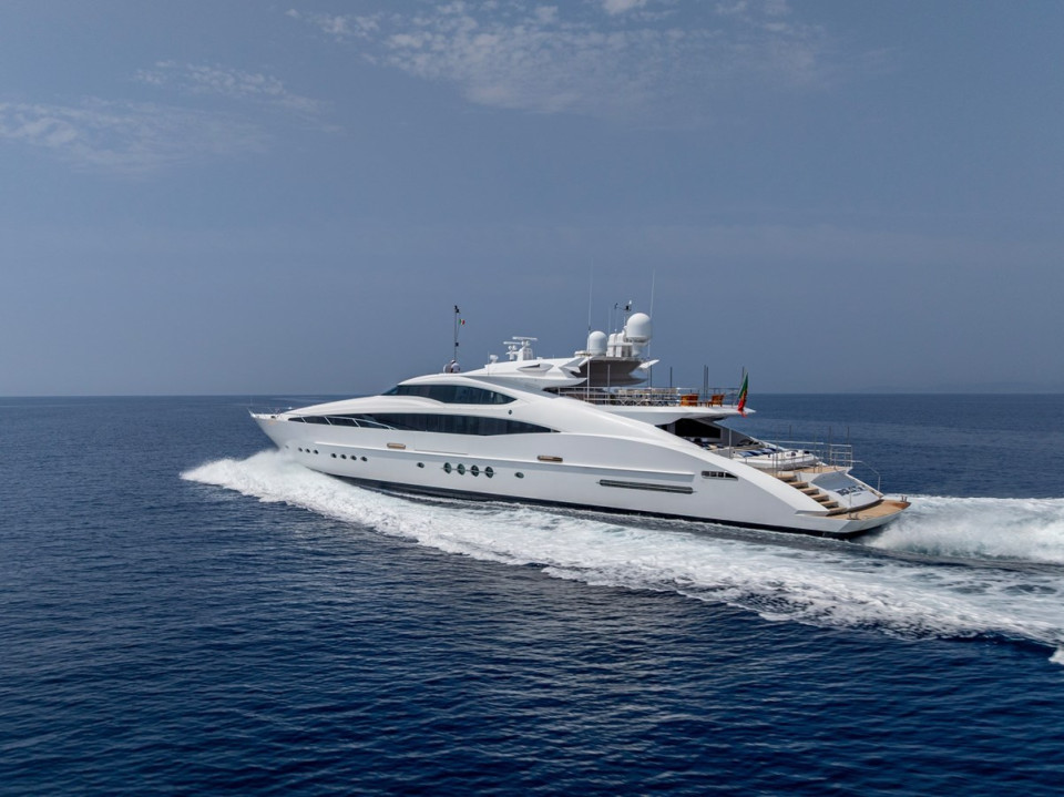 M/Y EQUITY Yacht #6
