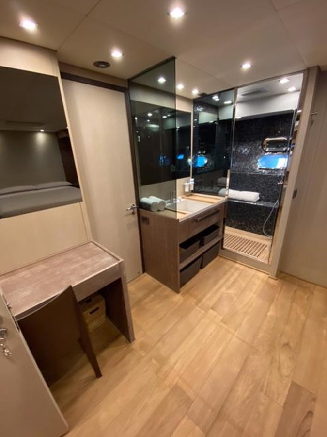M/Y @LAST Yacht #14