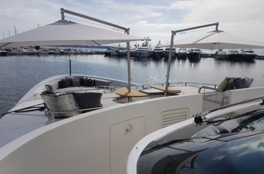 Моторная яхта AWOL Yacht #3