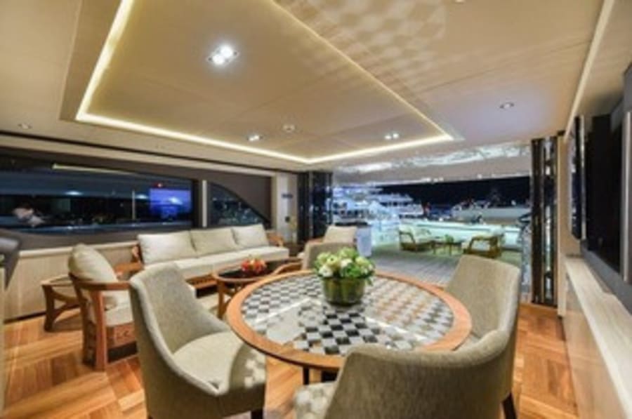 Моторная яхта ONEWORLD Yacht #3