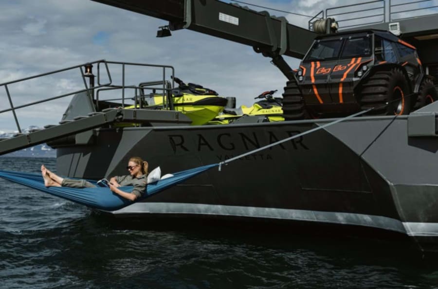 Моторная яхта RAGNAR Yacht #10
