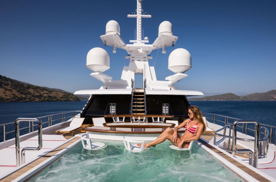 Моторная яхта AXIOMA Yacht #22