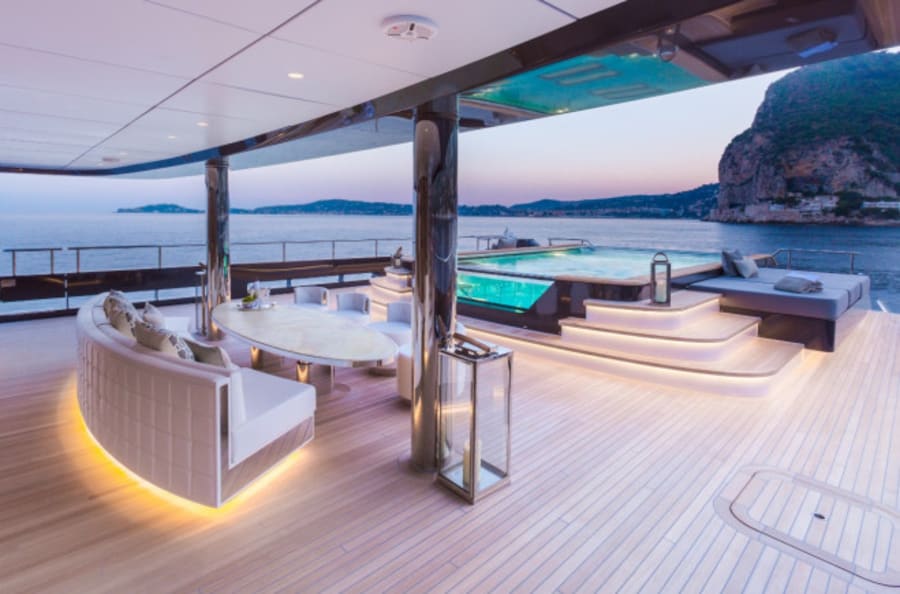 Моторная яхта LOON Yacht #32