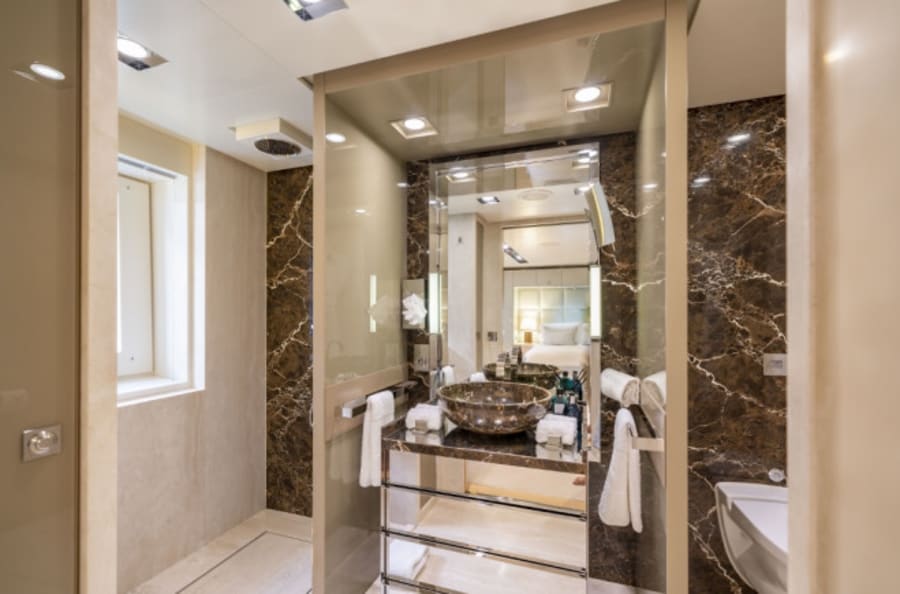 Моторная яхта LOON Yacht #24