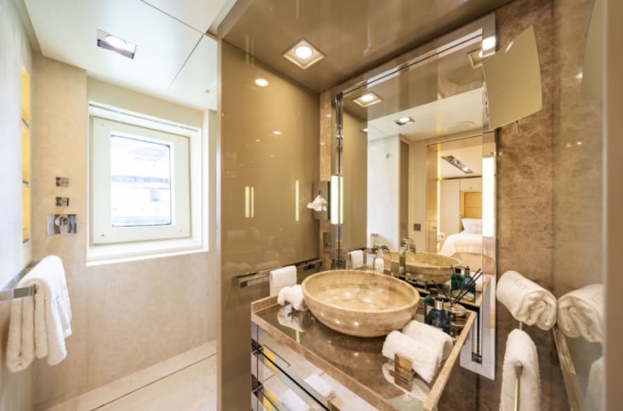 Моторная яхта LOON Yacht #21