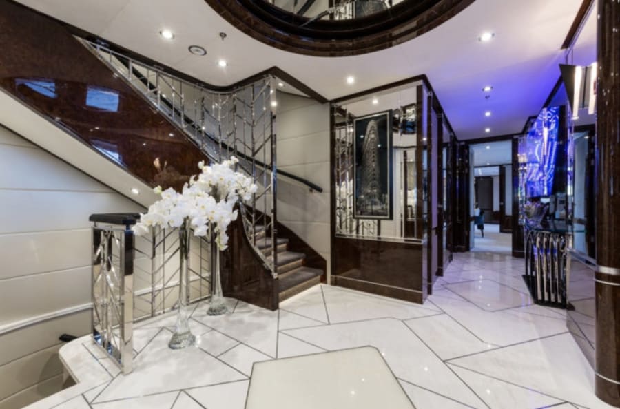 Моторная яхта Soundwave Yacht #9