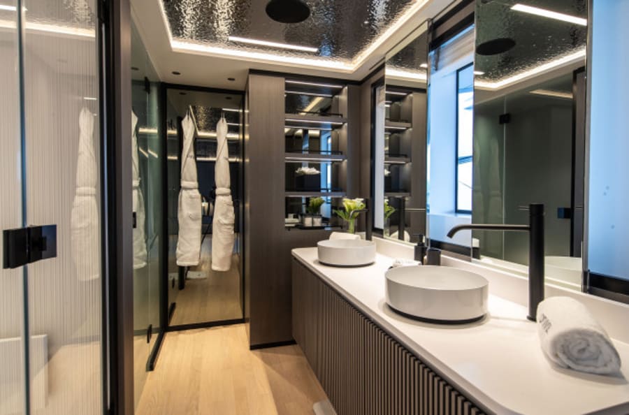 Моторная яхта LOEWE Yacht #25