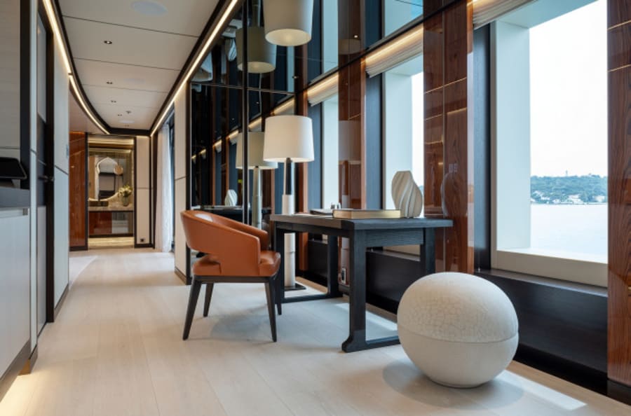 Моторная яхта Solemates Yacht #23