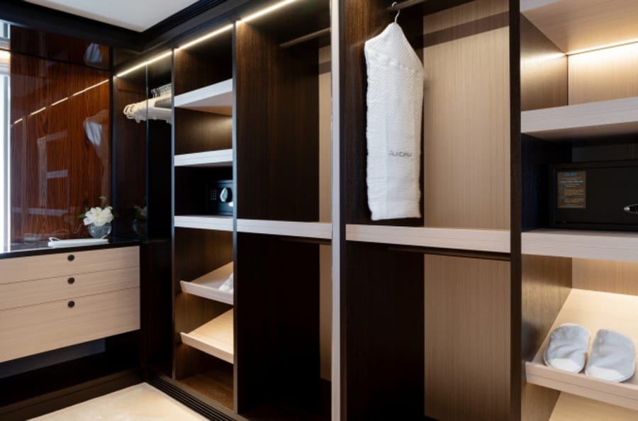 Моторная яхта Solemates Yacht #15