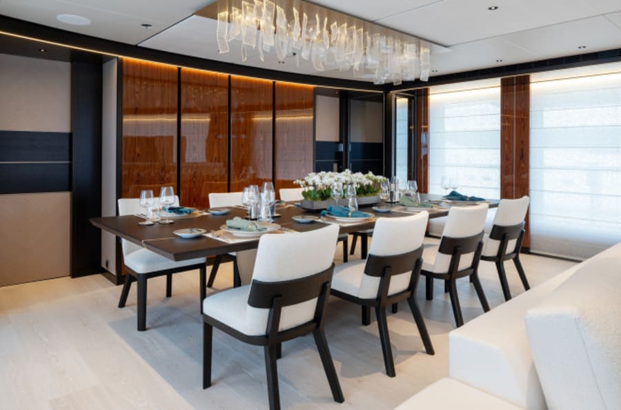 Моторная яхта Solemates Yacht #36