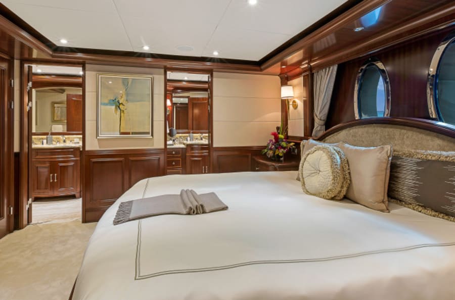 Моторная яхта Lady Beth Yacht #17