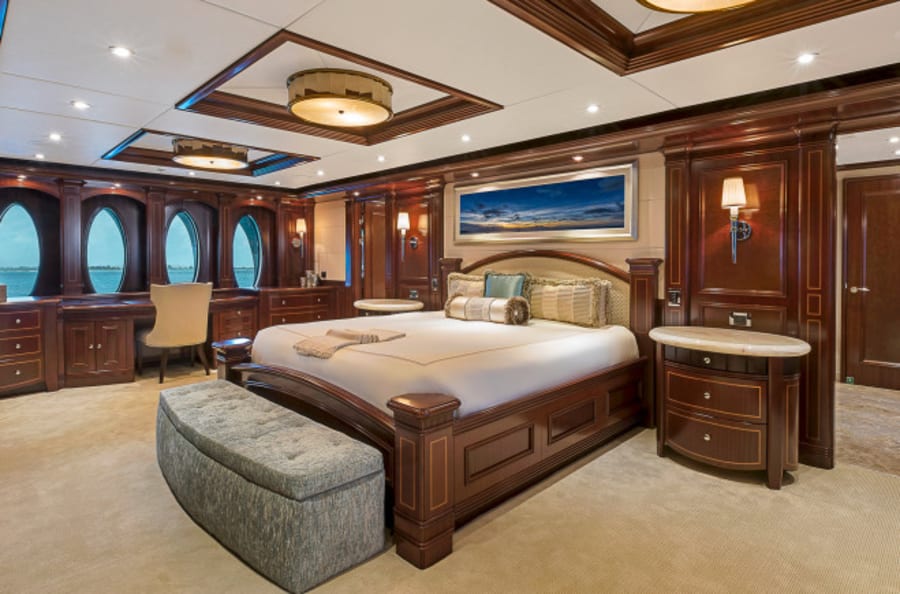 Моторная яхта Lady Beth Yacht #11