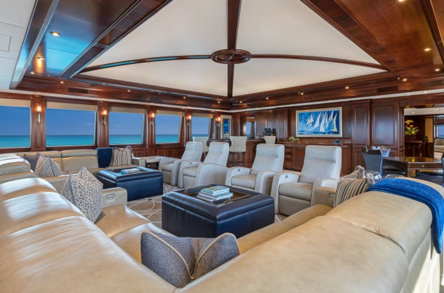 Моторная яхта Lady Beth Yacht #25