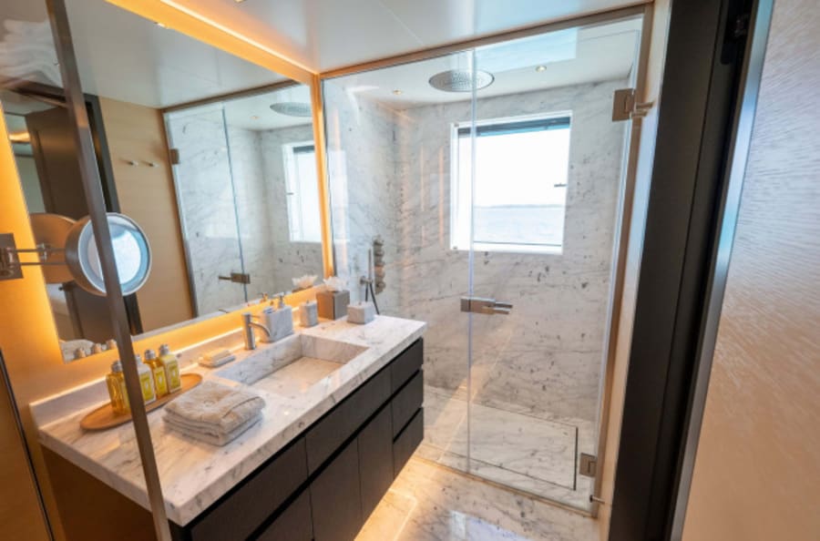 Моторная яхта LIMERENCE Yacht #17