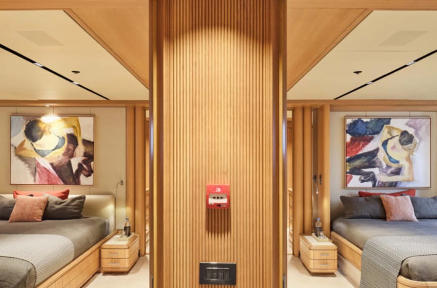 Моторная яхта Seahorse Yacht #28