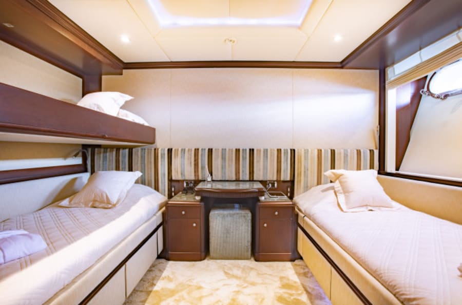 Моторная яхта AKIRA ONE Yacht #19