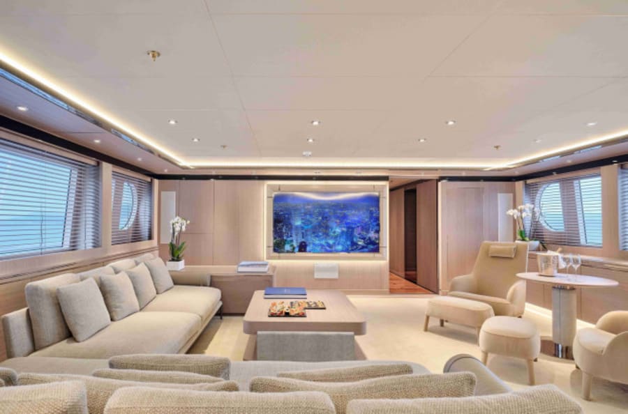 Моторная яхта INVADER Yacht #14