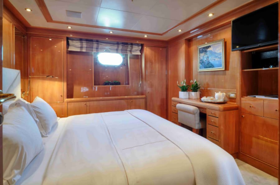 Моторная яхта ELENA V Yacht #20