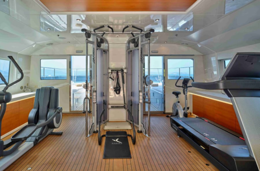 Моторная яхта ELENA V Yacht #9