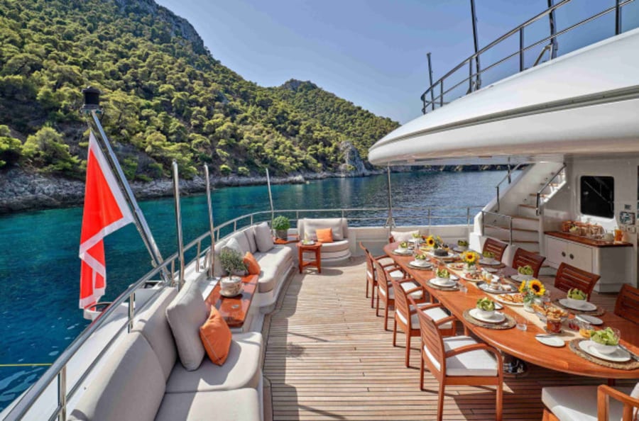 Моторная яхта ELENA V Yacht #4