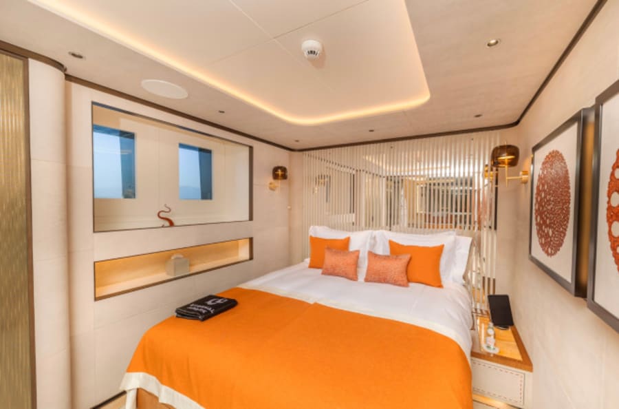 Моторная яхта ETERNAL SPARK Yacht #31