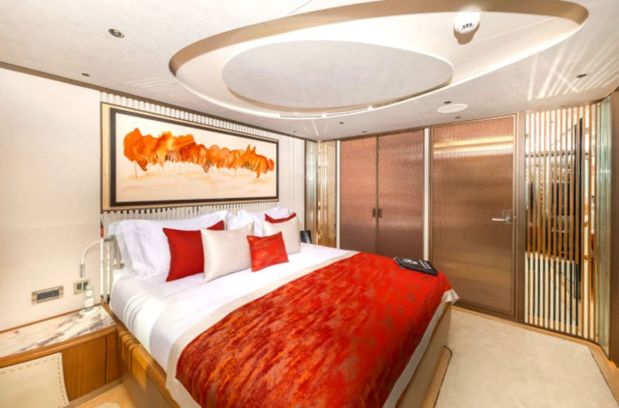 Моторная яхта ETERNAL SPARK Yacht #26