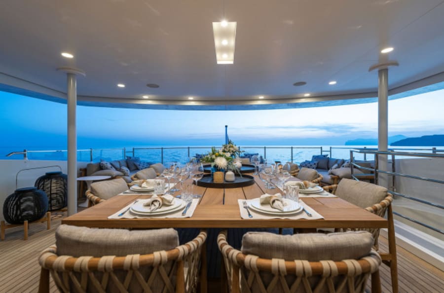 Моторная яхта Mr. T Yacht #12