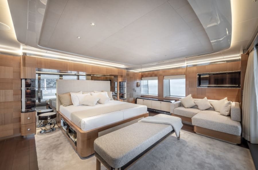 Моторная яхта SUNRISE Yacht #17