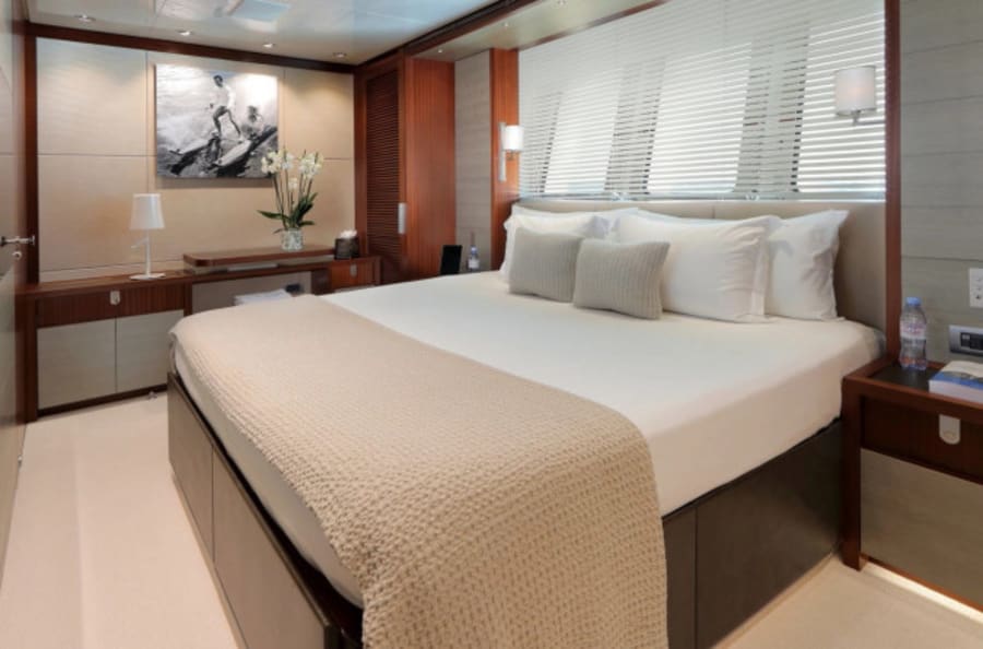 Моторная яхта X Yacht #10