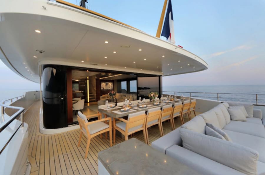 Моторная яхта X Yacht #8