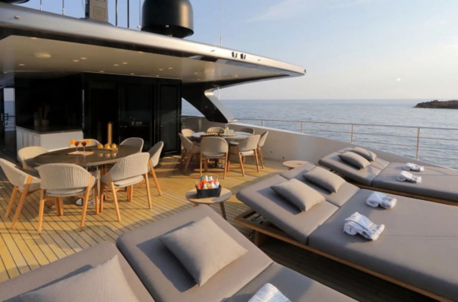 Моторная яхта X Yacht #19