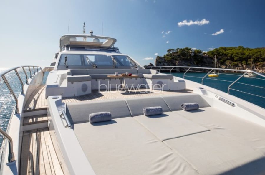 Моторная яхта AKAMÁ Yacht #20