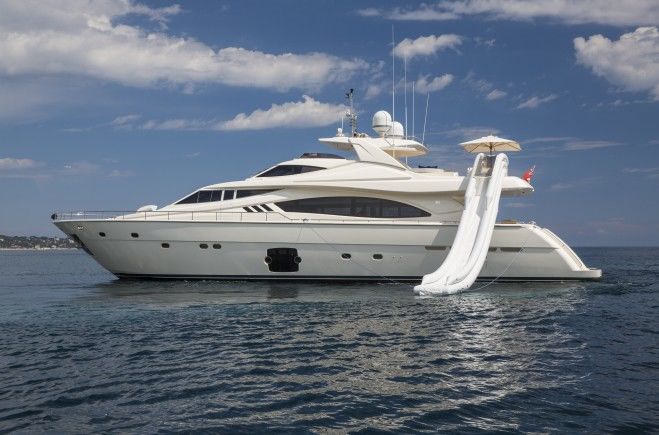 Porthos Sans Abri Luxury Yacht for Sale