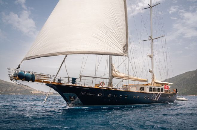 LE PIETRE Luxury Yacht for Sale