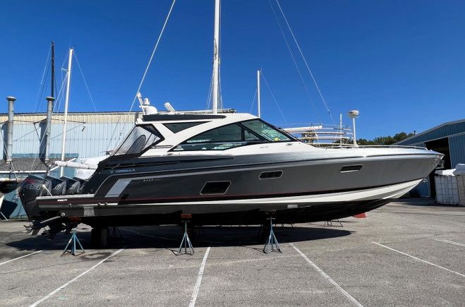 FORMULA 430 Luxury Yacht for Sale
