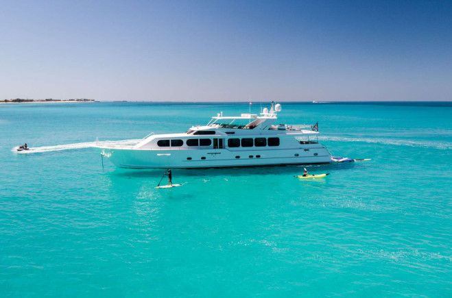 Il Capo Yacht Charter | Broward Marine