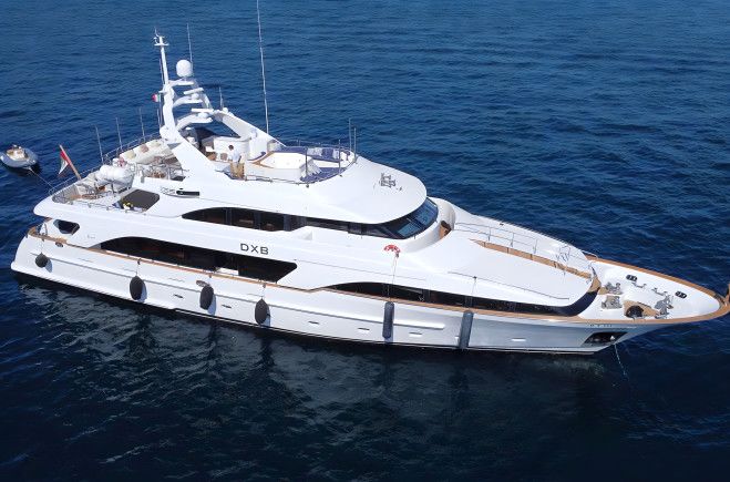 DXB Yacht Charter | Benetti