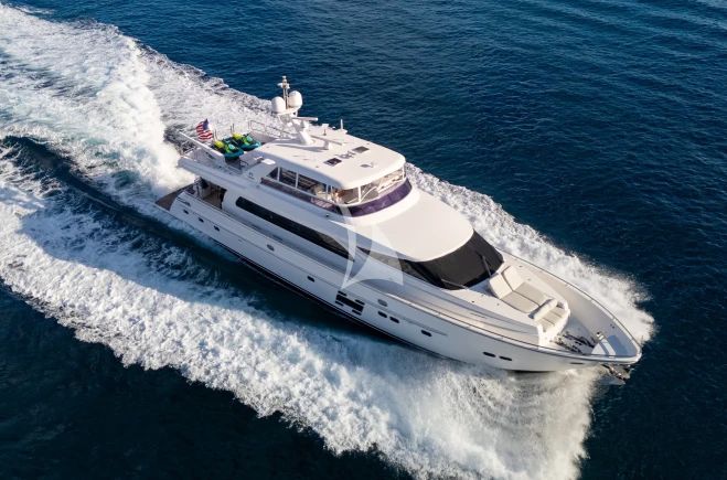 PILOT LOUNGE Yacht Charter | Horizon
