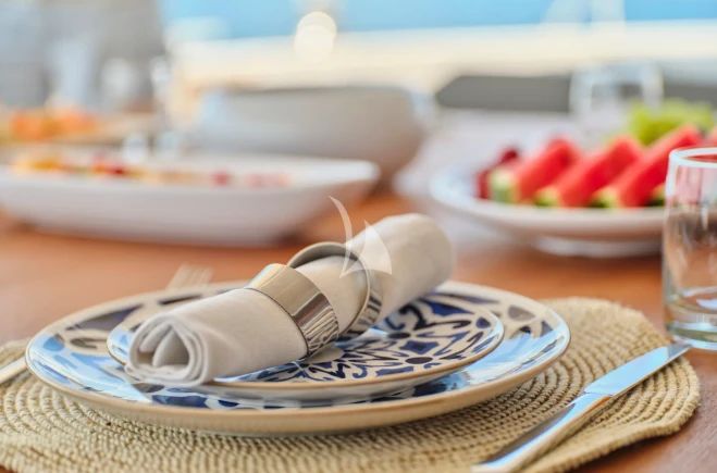 SERENISSIMA Yacht Charter | FOUNTAINE PAJOT