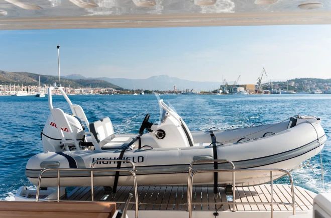 LADY M Yacht Charter | Lagoon