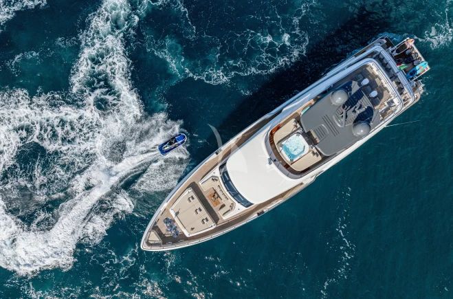 SOUTH Yacht Charter | Ferretti