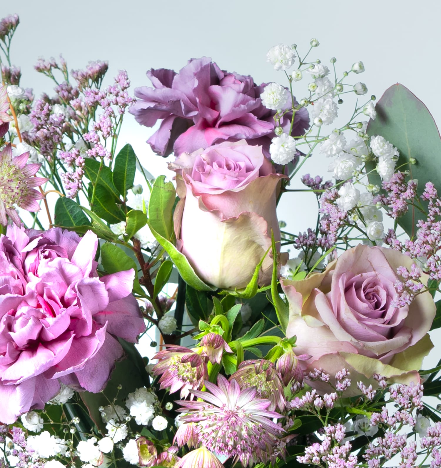 Bundle Blumenpost mit Sojawachs Duftkerze Glückslicht mit Alstromerien, Nelken, Rosen