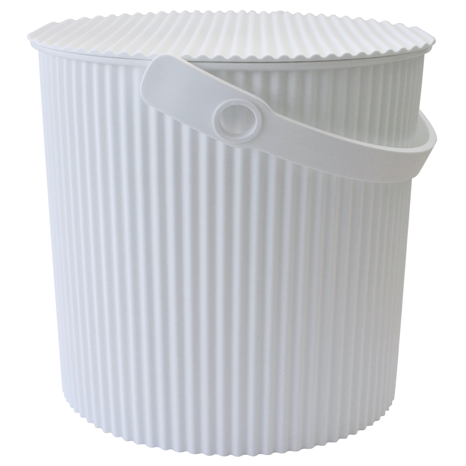 Ein weißer, zylindrischer Behälter mit gerippter Textur und einem Klappdeckel.