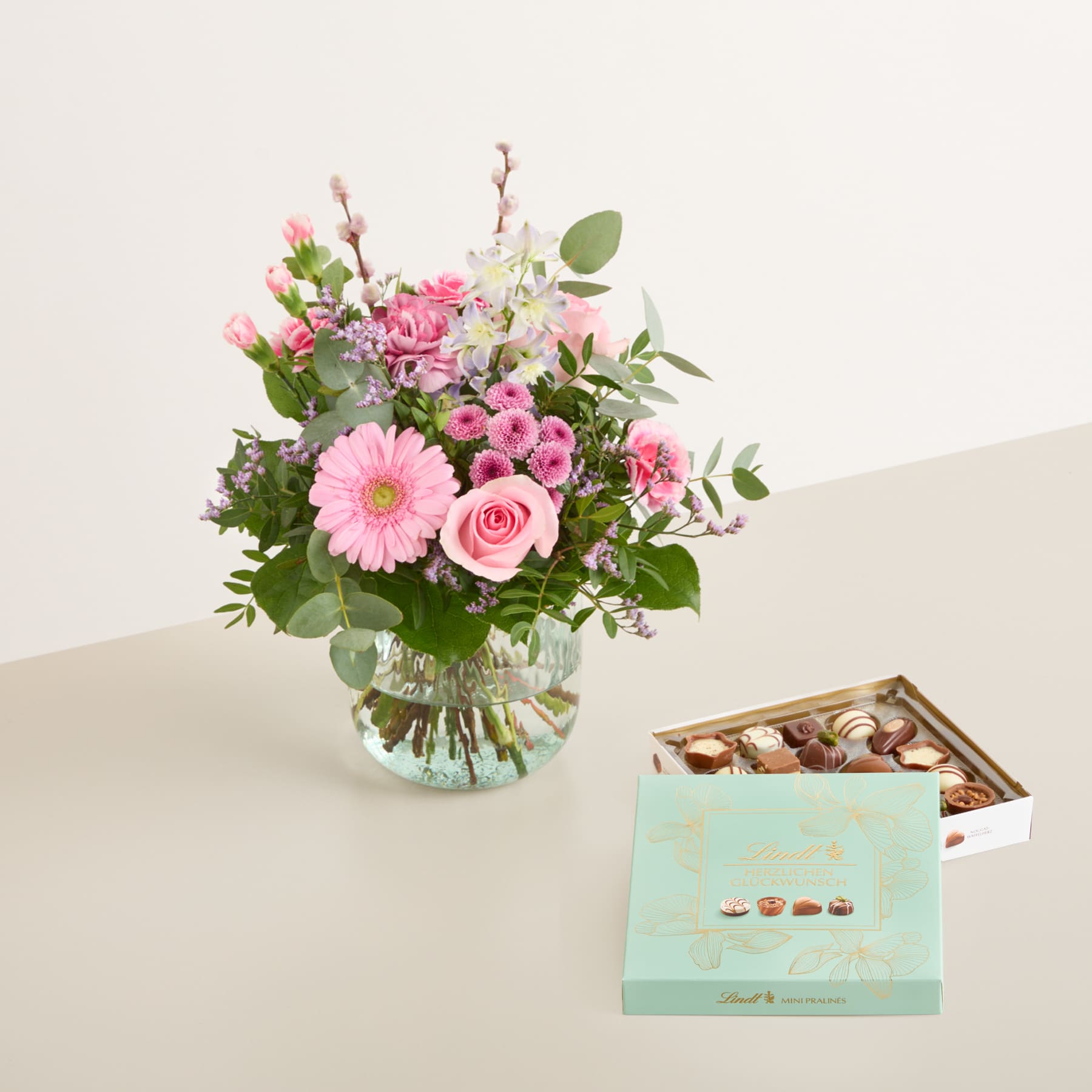 Kleiner Gruß mit Lindt Pralinés Glückwunsch 100g
