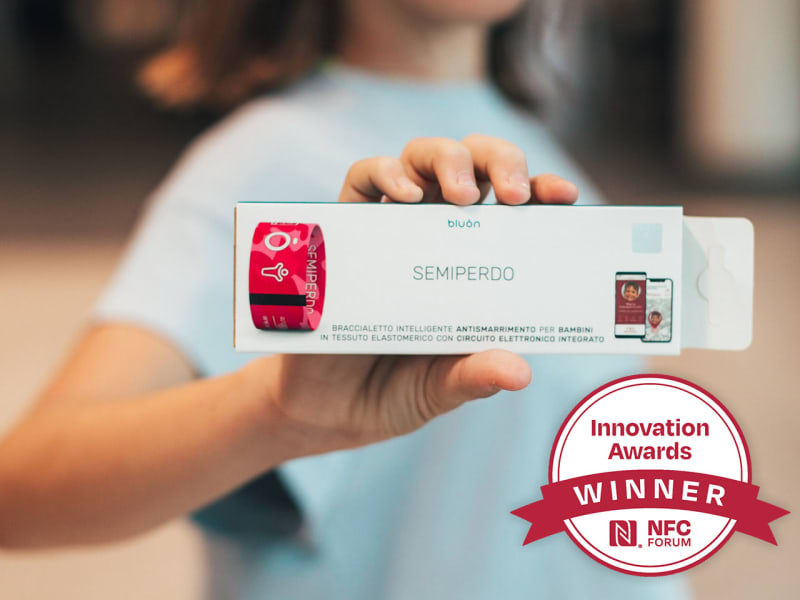 Das intelligente bluon-Armband gewinnt den Innovation Award des NFC Forums