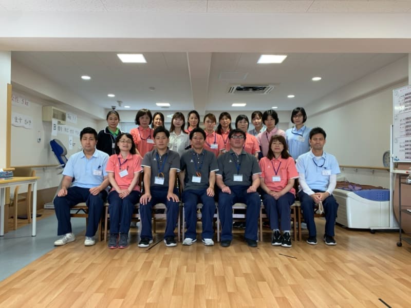 フィジオデイサービス雅の里 明石市 の介護求人 採用情報 カイゴジョブ 介護職の求人 転職 仕事探し