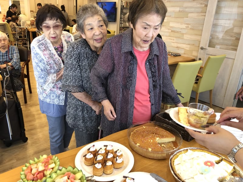 ファミリア市川 市川市 の介護求人 採用情報 カイゴジョブ 介護職の求人 転職 仕事探し